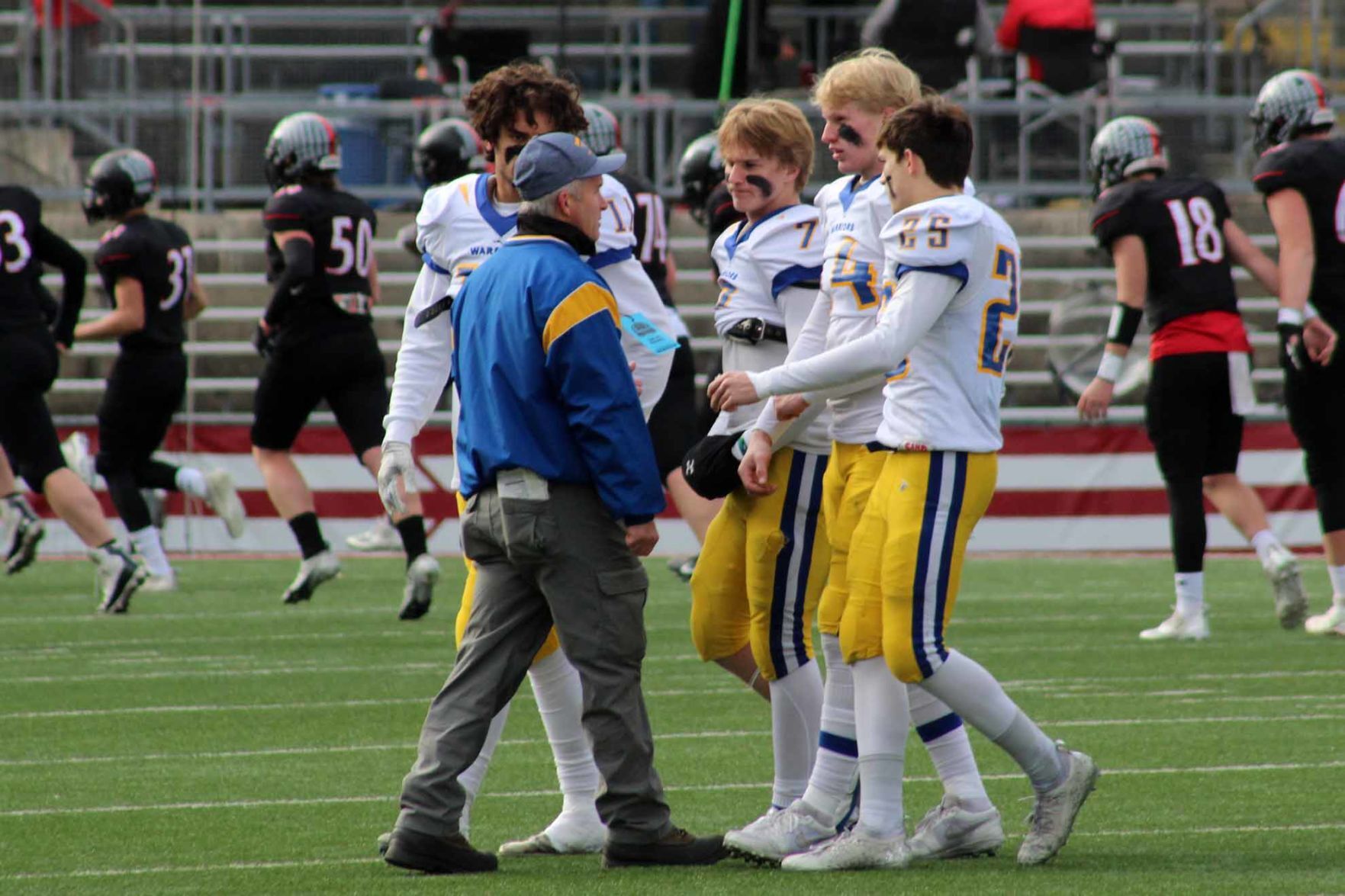 Rice Lake football vs. Pewaukee Division 3 state 11-19-21